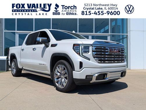 White Frost Tricoat 2023 GMC Sierra 1500 Denali