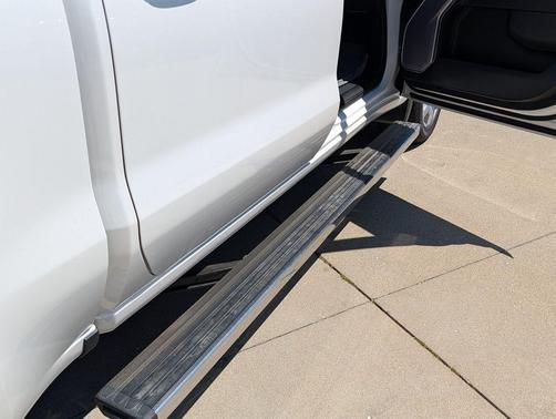 White Frost Tricoat 2023 GMC Sierra 1500 Denali