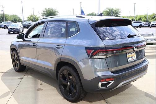 2025 Volkswagen Taos 1.5T SEL