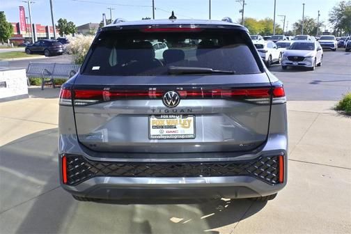 2025 Volkswagen Tiguan 2.0T SE R-Line Black 4MOTION