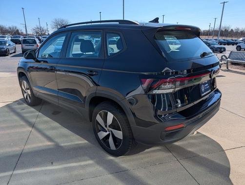 Deep Black Pearl 2025 Volkswagen Taos 1.5T S
