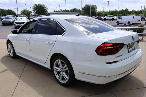 2018 Volkswagen Passat 2.0T SE
