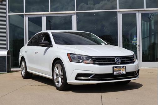 2018 Volkswagen Passat 2.0T SE