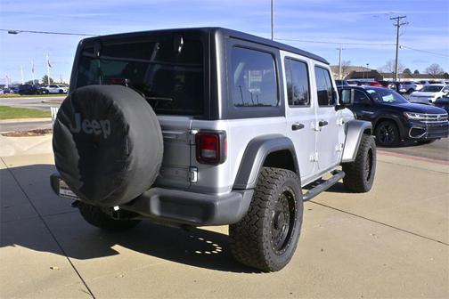 2022 Jeep Wrangler Unlimited Sport