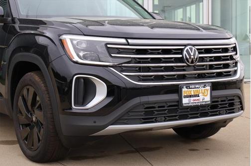 2025 Volkswagen Atlas 2.0T SE w/Technology 4MOTION