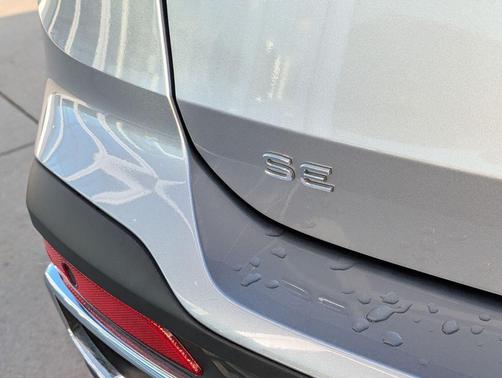 Pyrite Silver Metallic 2025 Volkswagen Taos 1.5T SE