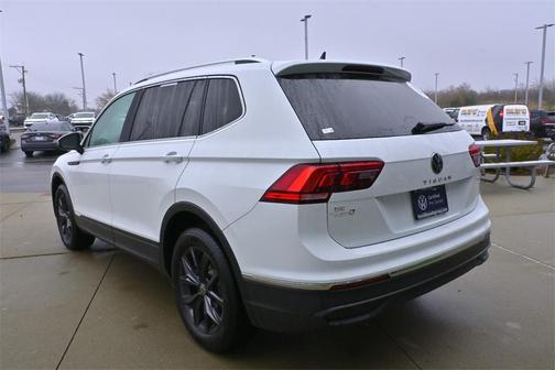 2024 Volkswagen Tiguan 2.0T SE