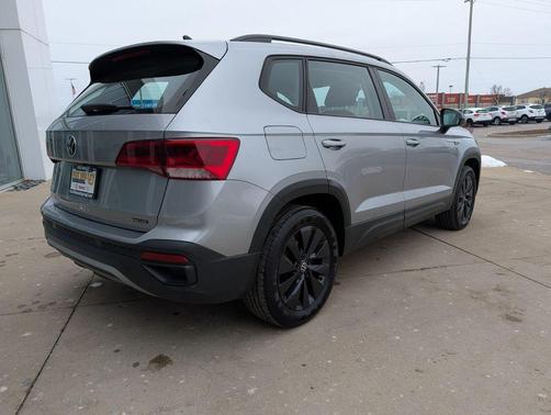 2022 Volkswagen Taos 1.5T S