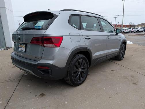 2022 Volkswagen Taos 1.5T S