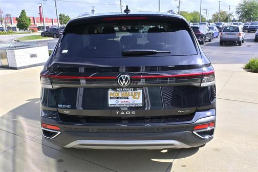 2025 Volkswagen Taos 1.5T SE