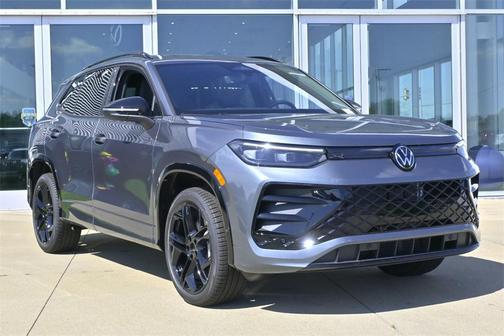2025 Volkswagen Tiguan 2.0T SE R-Line Black 4MOTION