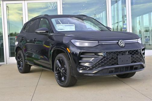 2025 Volkswagen Tiguan 2.0T SE R-Line Black 4MOTION