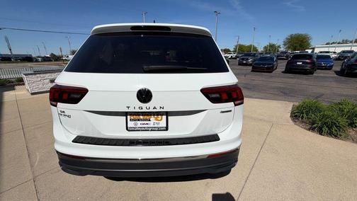 White 2024 Volkswagen Tiguan 2.0T SE 4MOTION