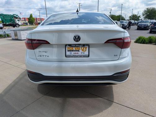 Opal White Pearl 2024 Volkswagen Jetta 1.5T SE
