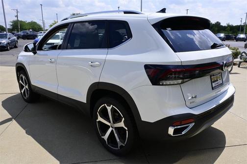 2025 Volkswagen Taos 1.5T SEL
