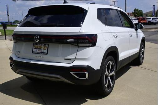 2025 Volkswagen Taos 1.5T SEL