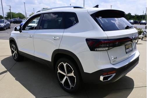 2025 Volkswagen Taos 1.5T SEL