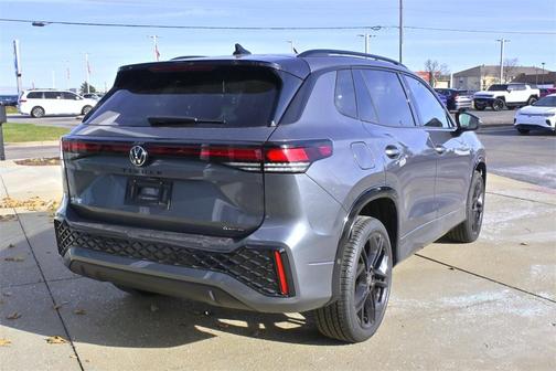 2025 Volkswagen Tiguan 2.0T SE R-Line Black 4MOTION