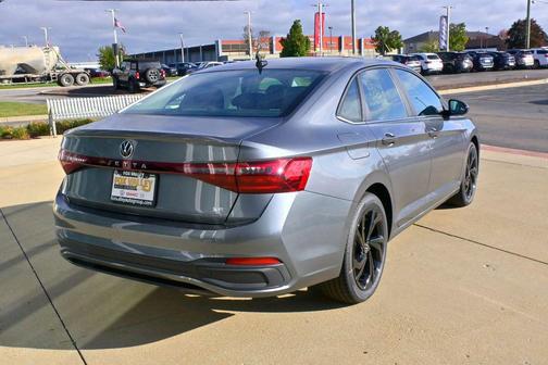 2026 Volkswagen Jetta 1.4T SE