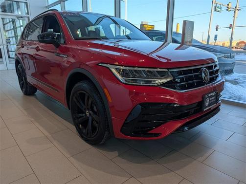 2024 Volkswagen Tiguan 2.0T SE R-Line Black 4MOTION