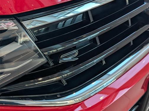 2024 Volkswagen Tiguan 2.0T SE R-Line Black 4MOTION