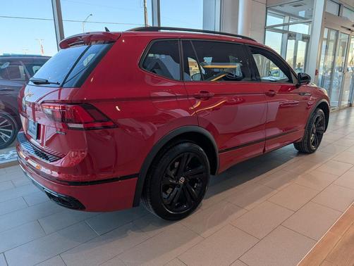 2024 Volkswagen Tiguan 2.0T SE R-Line Black 4MOTION