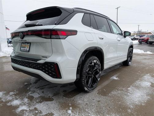 2026 Volkswagen Tiguan 2.0T SE R-Line Black 4MOTION