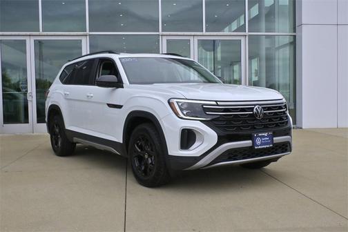 2025 Volkswagen Atlas 2.0T Peak Edition
