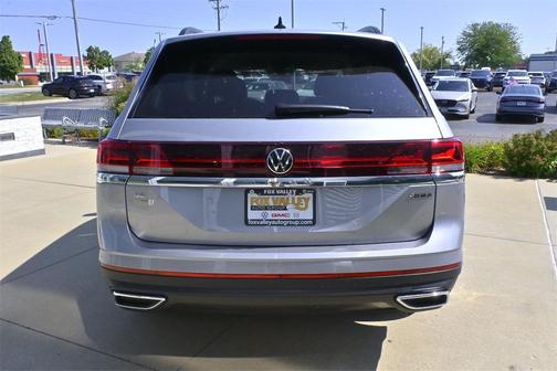 2026 Volkswagen Atlas 2.0T SE