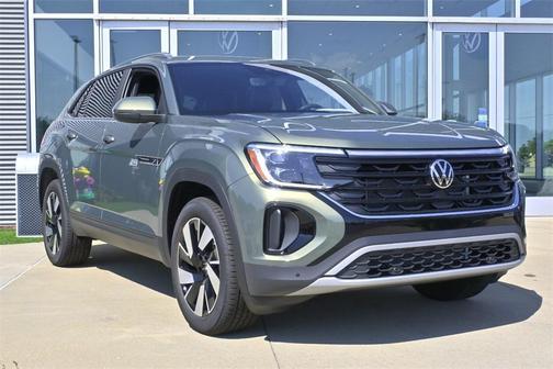 2026 Volkswagen Atlas Cross Sport 2.0T SE w/Technology 4MOTION
