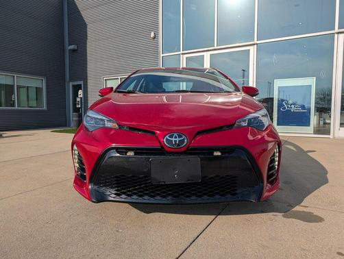 Barcelona Red Metallic 2017 Toyota Corolla L