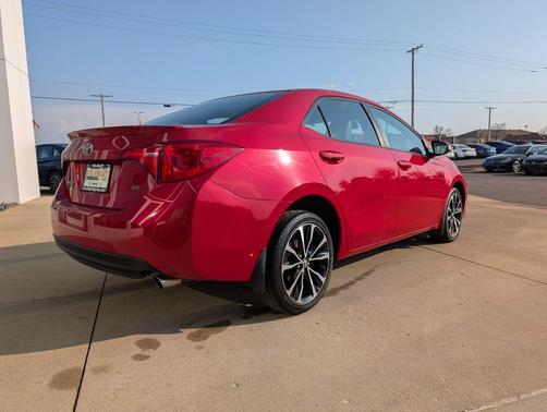Barcelona Red Metallic 2017 Toyota Corolla L