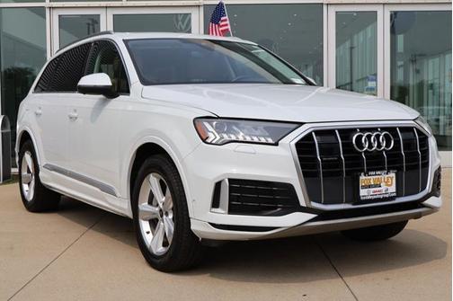 2024 Audi Q7 45 Premium Plus