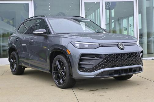 2025 Volkswagen Tiguan 2.0T SE R-Line Black 4MOTION