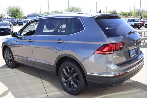 2024 Volkswagen Tiguan 2.0T SE 4MOTION