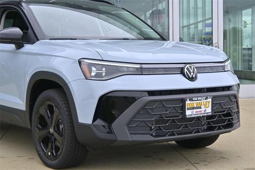 2025 Volkswagen Taos 1.5T SE Black