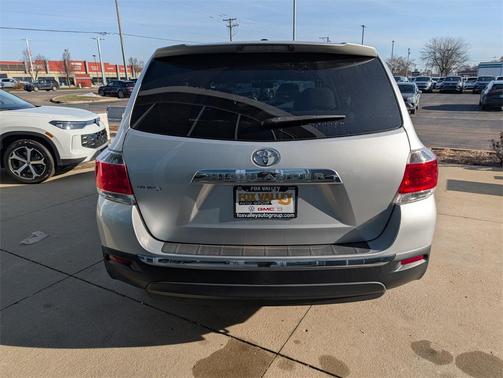 2011 Toyota Highlander SE
