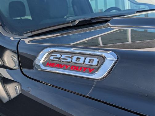 2024 RAM 2500 Big Horn Crew Cab 4x4 8' Box