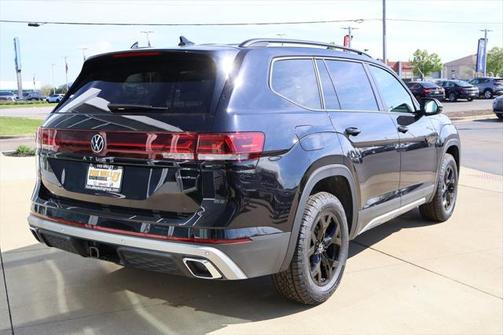 2025 Volkswagen Atlas 2.0T Peak Edition
