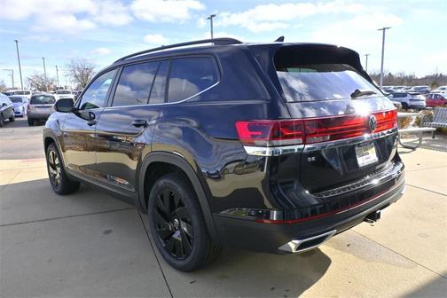 2026 Volkswagen Atlas 2.0T SE w/Technology 4MOTION
