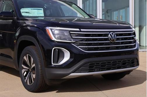 2025 Volkswagen Atlas 2.0T SE