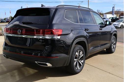 2025 Volkswagen Atlas 2.0T SE