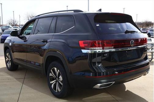 2025 Volkswagen Atlas 2.0T SE