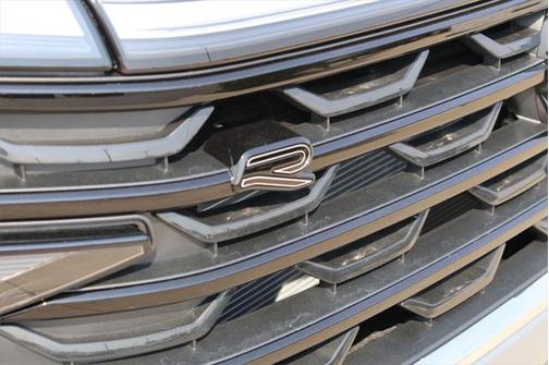 2025 Volkswagen Atlas Cross Sport 2.0T SEL Premium