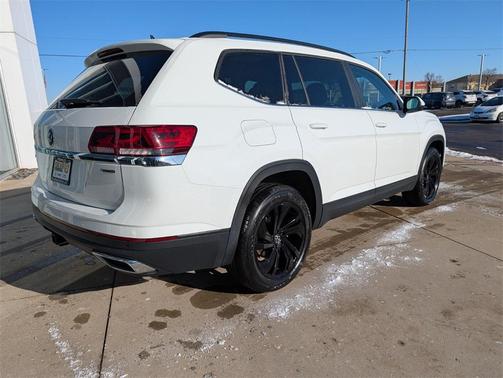 2023 Volkswagen Atlas 3.6L SE w/Technology