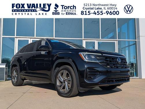 Deep Black 2024 Volkswagen Atlas Cross Sport 2.0T SEL