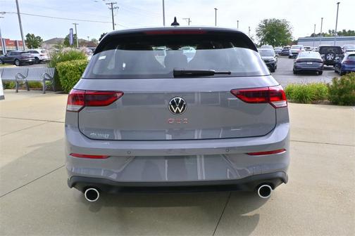 2025 Volkswagen Golf GTI 2.0T SE DSG