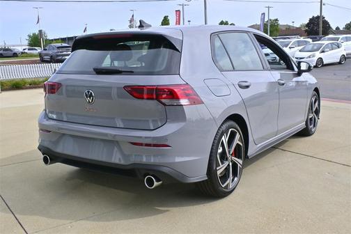2025 Volkswagen Golf GTI 2.0T SE DSG