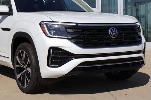 2025 Volkswagen Atlas 2.0T SEL Premium R-Line 4MOTION
