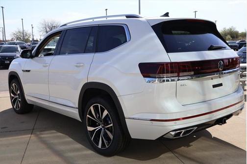 2025 Volkswagen Atlas 2.0T SEL Premium R-Line 4MOTION